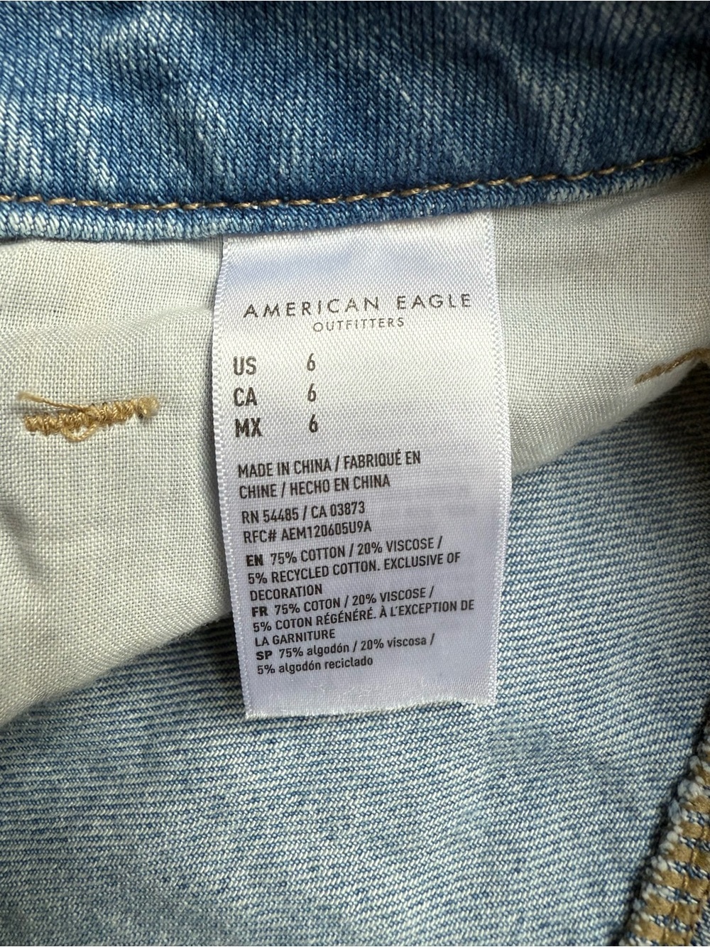 American Eagle Outfitters Highest Rise Shorts floral pattern & distressed size 6 - Picture 4 of 4